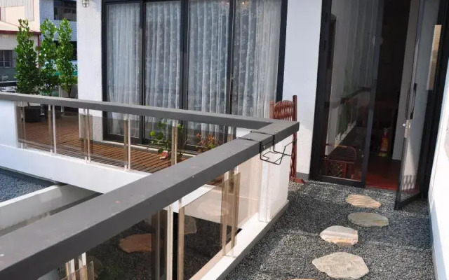 Isshoni Bed and Breakfast