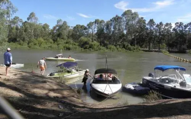 Gogeldrie Weir Park