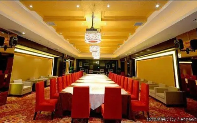 Starway Hotel Luoyang Middle Jiudu Road