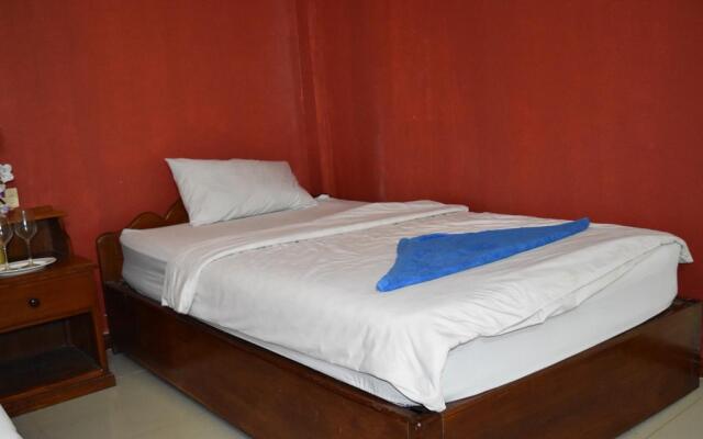 LES PARIGOTS guest house