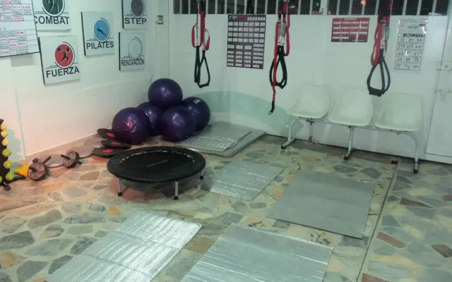Women's Wellness Hostel y Spa