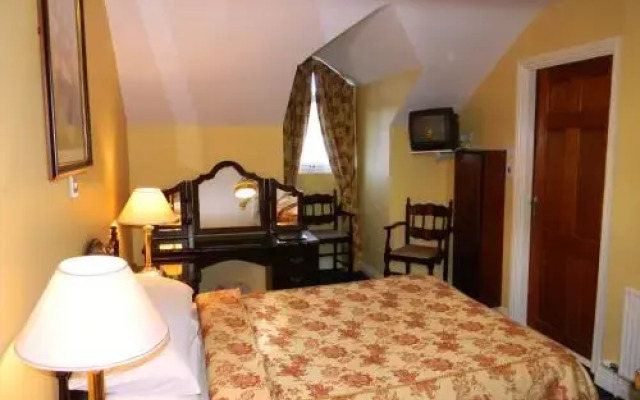 Clooneen House