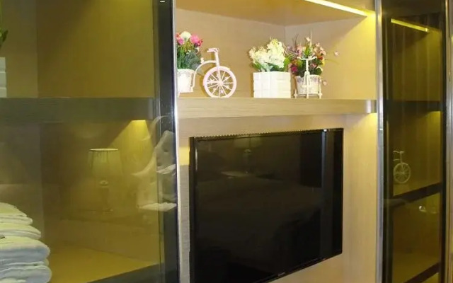 Private Enjoy Home U Hotel Hopson Plaza
