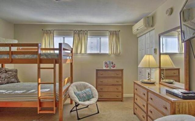 Regatta 305A 3 Bedroom Condo by RedAwning, Gulf Shores