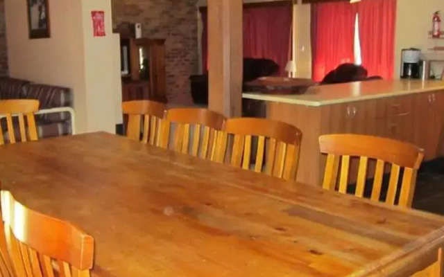 Beulah by the Lake Private Holiday Apartment