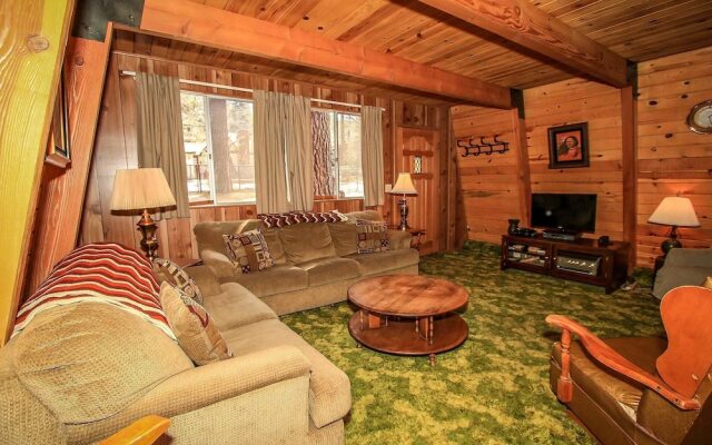 Cedar Haus 1174 by RedAwning