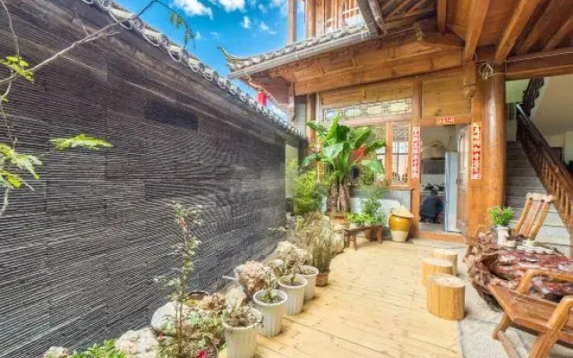 Lijiang Lake House