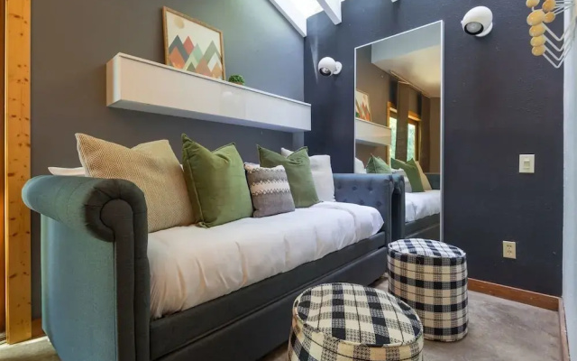Unique 4BR ATX Home by Domio