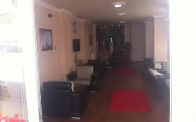 Grand Paris Hotel