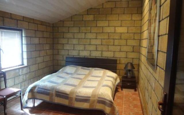 Sevan Lake Cottages