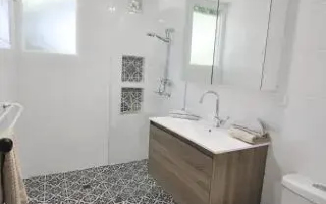 Retro Beach Flat