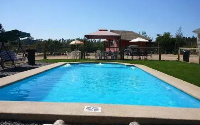 Cabañas & Club Montañita
