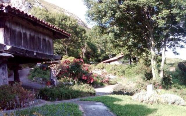 Casas Rurales El Corberu