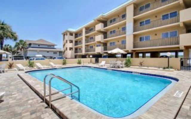 Affordable Condo with Amazing Ocean View by RedAwning