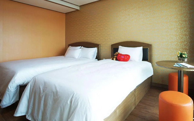 Jeju Amor House Hostel