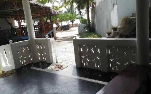 Sea Side Guest House & Restaurant