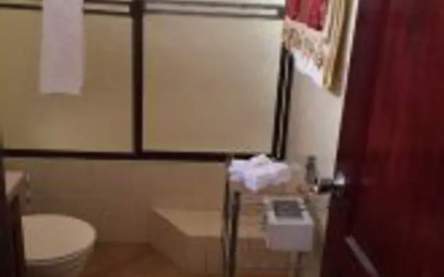 Ailanto San Jose B&B