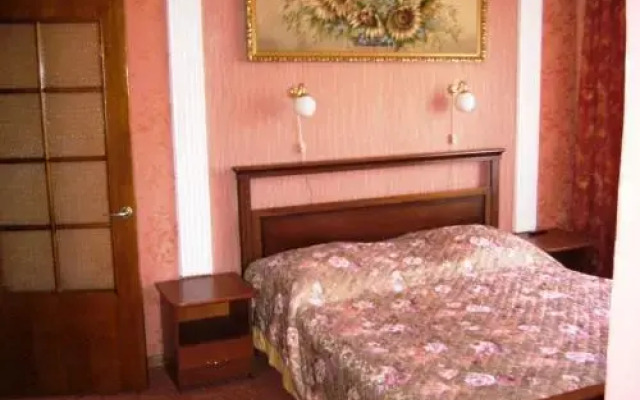Hotel Profspilkovyi