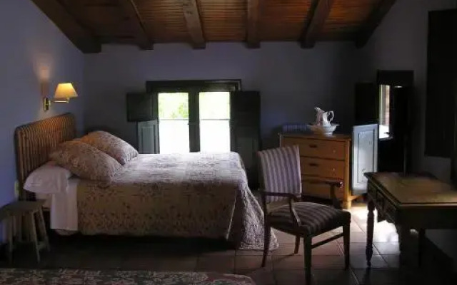 La Fabrica Casa Rural