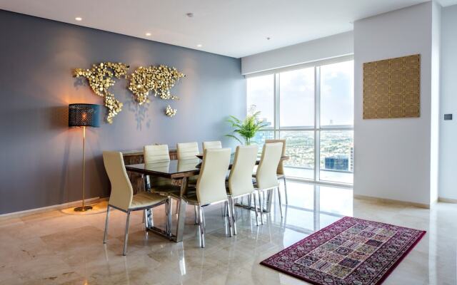 Stunning 4 BDR Penthouse in Dubai Marina