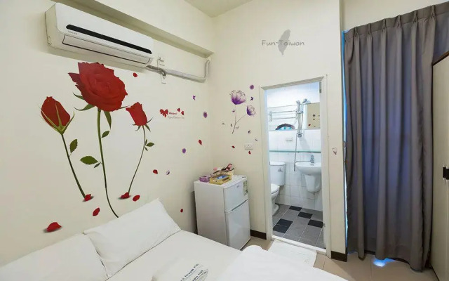 18 Boutique private clubhouse