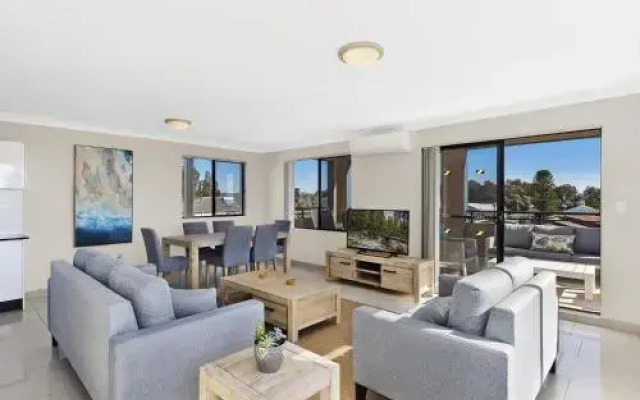 Mcgirr Penthouse Apartment