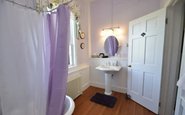 Greenfield Inn Bed and Breakfast LLC