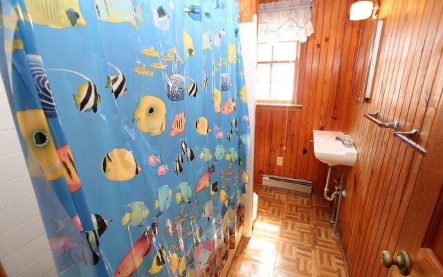 Westside - 3 Br home by RedAwning