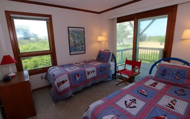 Sandcastle - 5 Br home by RedAwning