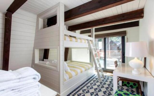 Oliver Pet Friendly Rental by RedAwning