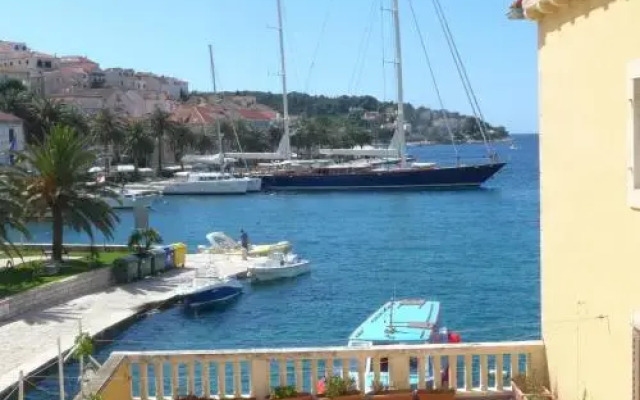 Luxe Riva Lavanda, Hvar Heritage Apartment