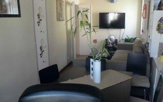 Private Rooms/Duplex Apt.@Lisbon Center