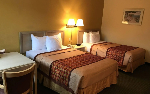 Budget Host Inn Sandusky