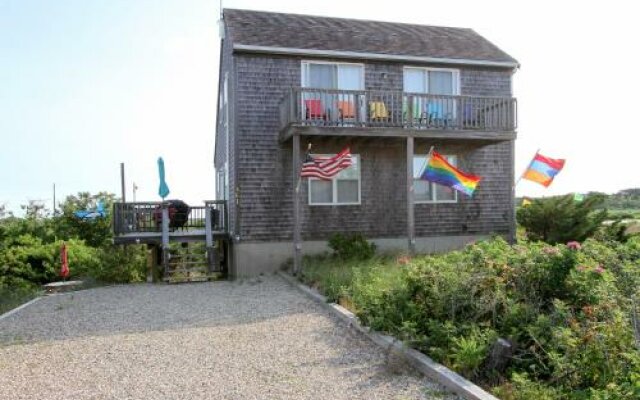 361 Shore Rd House - 3 Br home by RedAwning