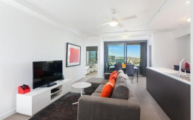 Keeping Cool on Connor - Executive 2BR Fortitude Valley apartment with pool and views – Guest Rooms – Brisbane