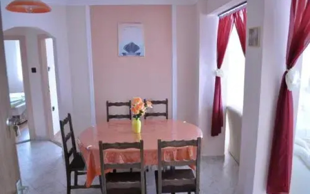 Gitta Apartmanház
