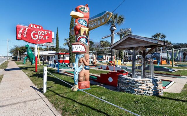 Island Princess 614 by RedAwning