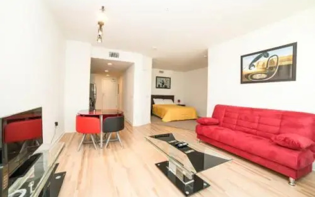 Wilshire Experience Apartment