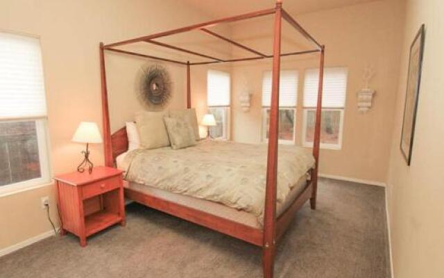 Halcyon - 2 Br home by RedAwning