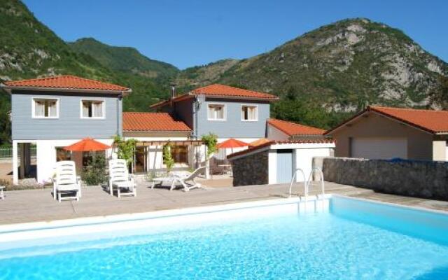 Les Terrasses De Castelmerle