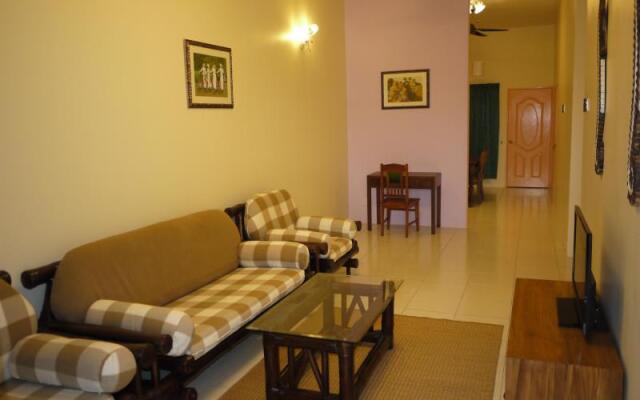 Pesona Home2stay at Tasik Raban