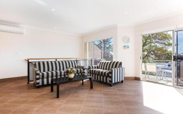 Sandy Point Road, 117A, Sandy Point Luxury