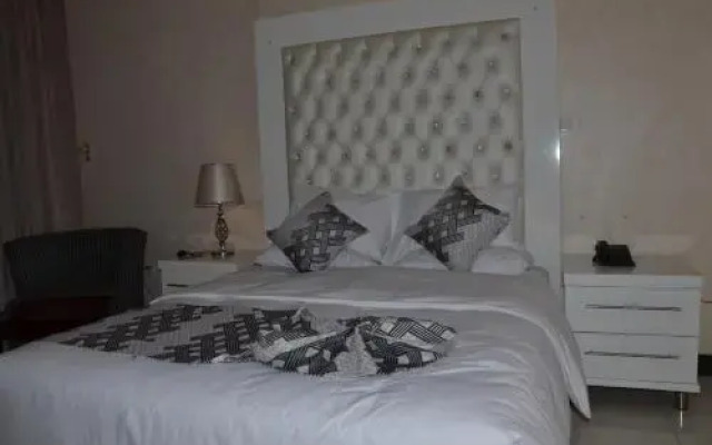 Chuchu Hotel