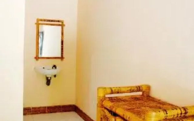 Yellow Coconut Homestay
