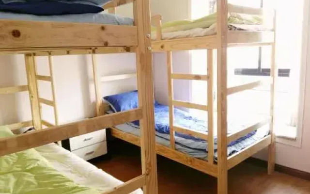 Chongqing Zuji Youth Hostel