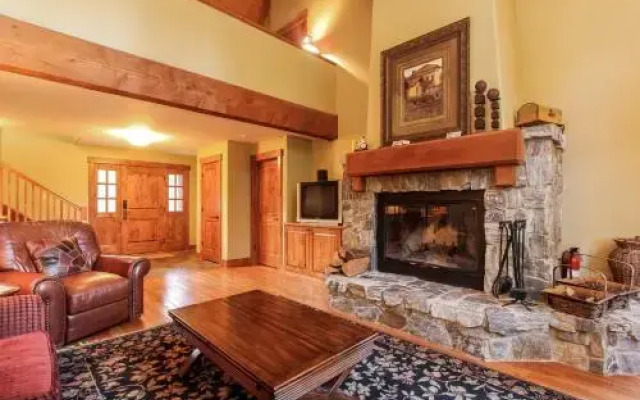 Discovery Chalet 164