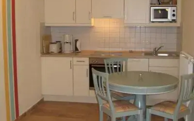Apartmenthaus Hus Übi by Rujana