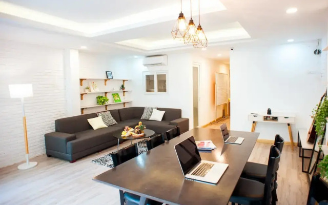 TRIIP Exclusive Duplex Apartment