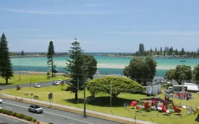 Mirage, Unit 502 6-8 Manning Street