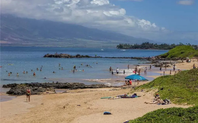 Maui Parkshore 302 - 2 Br Condo